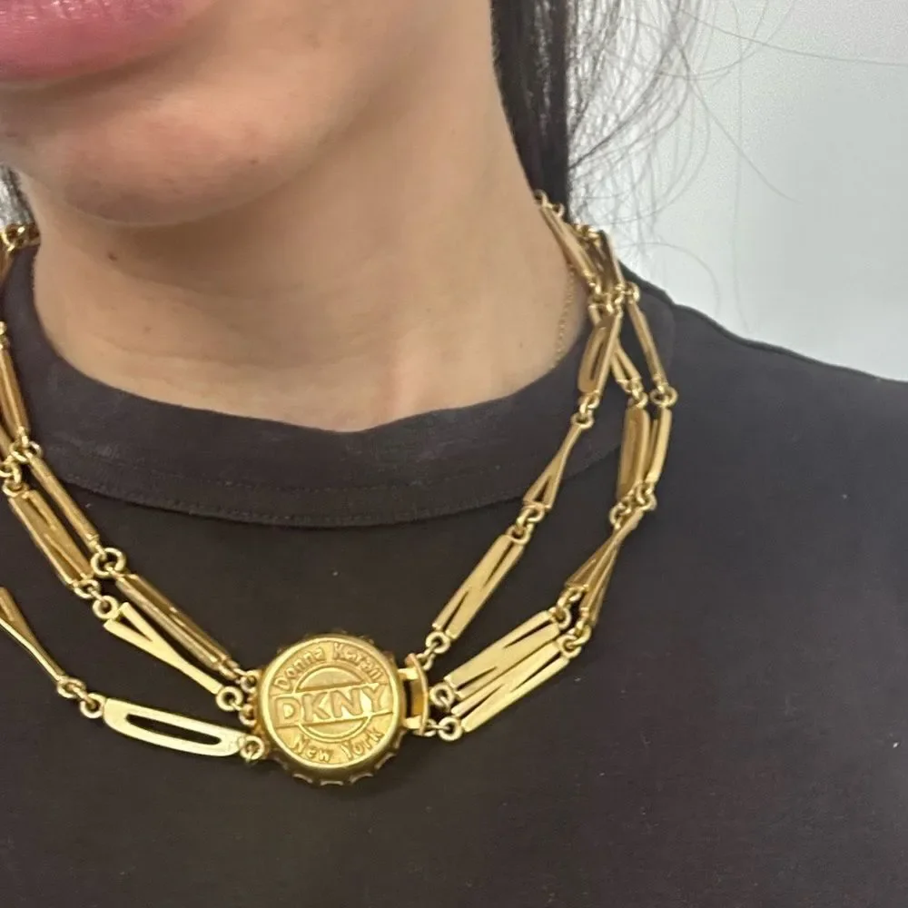 Vintage DKNY 80’s RARE Bottle Cap Layered Necklace Gold Tone - Picture 9 of 13